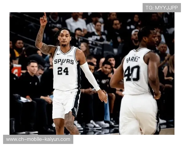 西部震荡!太阳力克不败马刺迎来赛季第二胜 终结对方连胜纪录 西部震荡!太阳力克不败马刺迎来赛季第二胜 终结对方连胜纪录