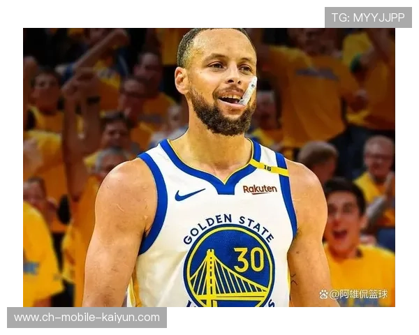 克莱若返勇士,库里:那就是冠军级阵容 克莱若返勇士,库里:那就是冠军级阵容