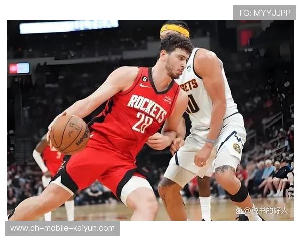 休斯敦火箭禁区强攻，阿尔佩伦申京低位得分
