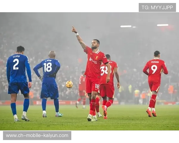 利物浦加克波背身拿球与转身摆脱练习