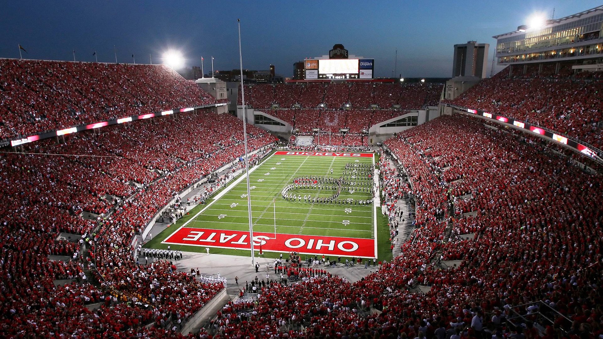 “厨房平板支撑计时赛” 利用烹饪空当完成挑战