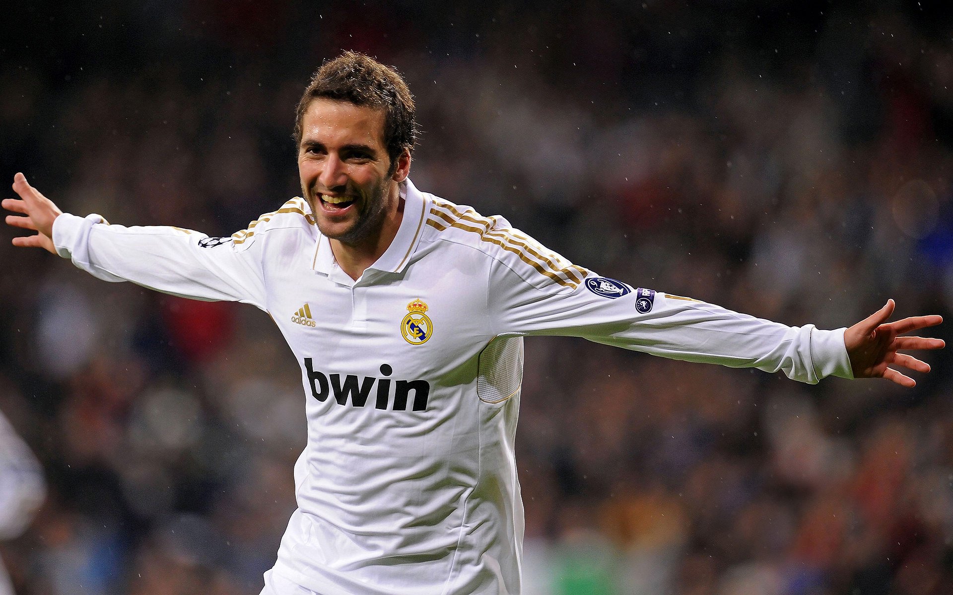 欧冠半决赛：哈兰德四次中门框 被戏称“与门柱为敌的一夜”